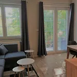 Rock-inn 아파트호텔 로끼뜨니쩨나드이제로우