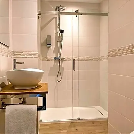 Rock-inn Aparthotel