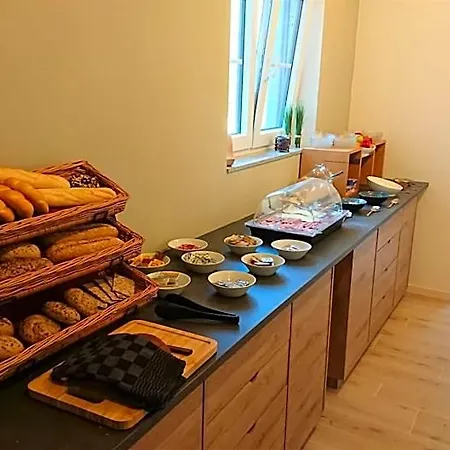 Rock-inn Aparthotel 4*